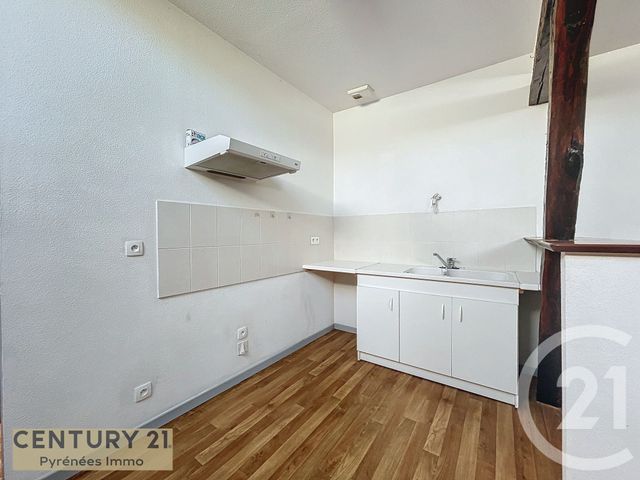 Appartement T3 à louer - 3 pièces - 47 m2 - Aspet - 31 - MIDI-PYRENEES