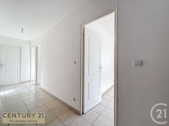 Appartement F4 &agrave; louer - 4 pi&egrave;ces - 85,42 m2 - Lestelle De St Martory - 31 - MIDI-PYRENEES