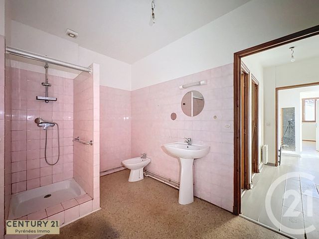 Appartement F3 &agrave; louer - 3 pi&egrave;ces - 76,81 m2 - Montrejeau - 31 - MIDI-PYRENEES