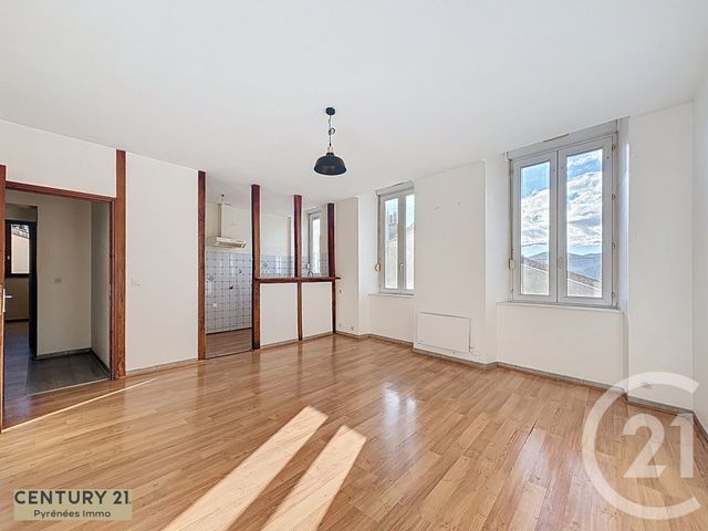 Appartement F3 &agrave; louer - 3 pi&egrave;ces - 76,81 m2 - Montrejeau - 31 - MIDI-PYRENEES