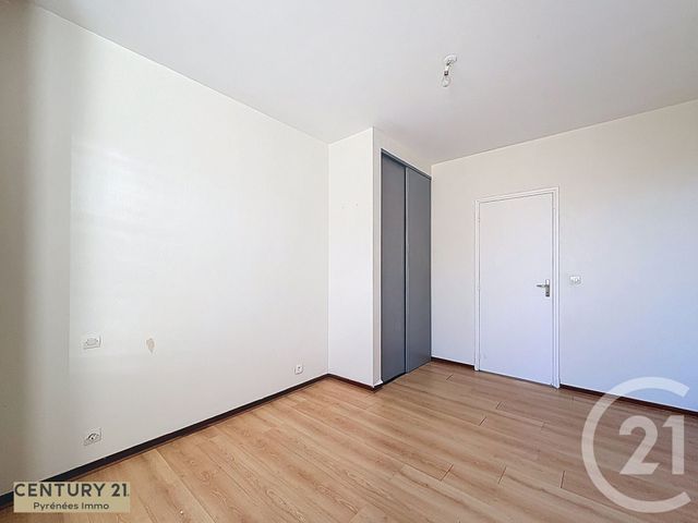 Appartement F3 &agrave; louer - 3 pi&egrave;ces - 76,81 m2 - Montrejeau - 31 - MIDI-PYRENEES