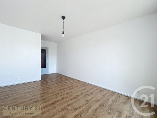 Appartement Studio &agrave; louer - 1 pi&egrave;ce - 23,82 m2 - St Gaudens - 31 - MIDI-PYRENEES