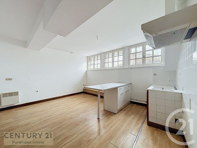Appartement F1 &agrave; louer - 1 pi&egrave;ce - 27,40 m2 - Montrejeau - 31 - MIDI-PYRENEES