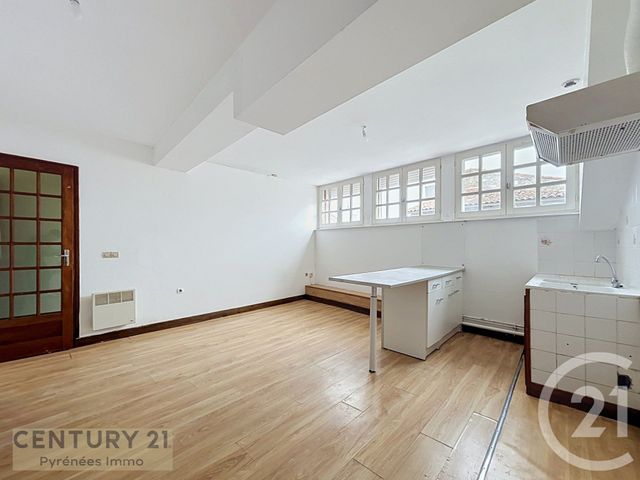 Appartement F1 &agrave; louer - 1 pi&egrave;ce - 27,40 m2 - Montrejeau - 31 - MIDI-PYRENEES