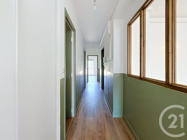Appartement T3 &agrave; louer - 3 pi&egrave;ces - 97,99 m2 - St Girons - 09 - MIDI-PYRENEES