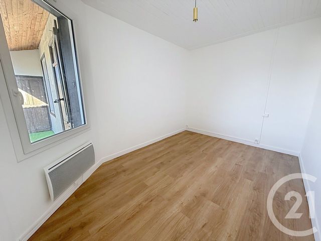 Appartement T3 &agrave; louer - 3 pi&egrave;ces - 75,03 m2 - Salies Du Salat - 31 - MIDI-PYRENEES