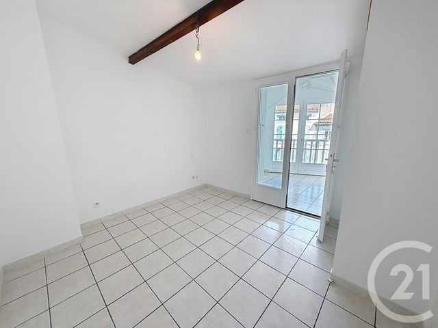 Appartement T3 &agrave; louer - 3 pi&egrave;ces - 62,41 m2 - St Girons - 09 - MIDI-PYRENEES