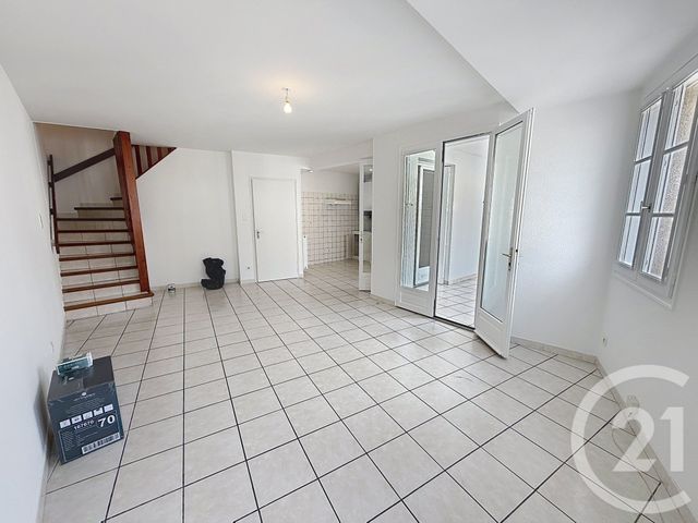 Appartement T3 &agrave; louer - 3 pi&egrave;ces - 62,41 m2 - St Girons - 09 - MIDI-PYRENEES