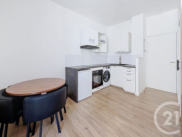Appartement Studio &agrave; louer - 1 pi&egrave;ce - 27 m2 - St Girons - 09 - MIDI-PYRENEES