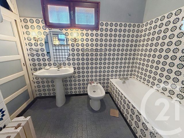 Maison &agrave; louer - 7 pi&egrave;ces - 235,41 m2 - Prat Bonrepaux - 09 - MIDI-PYRENEES