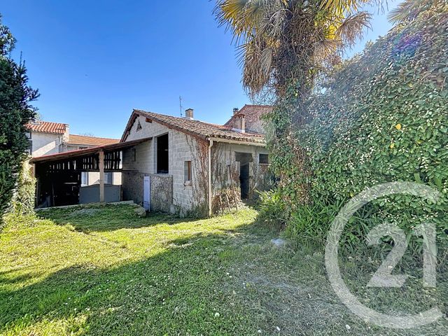 Maison 2 pièces 93 m² · à Saint-Girons · 93 m² · 70 000 €