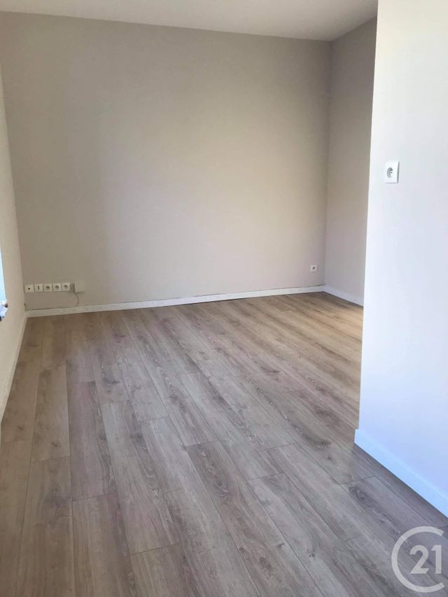 Appartement &agrave; louer - 2 pi&egrave;ces - 32 m2 - Boulogne Sur Mer - 62 - NORD-PAS-DE-CALAIS