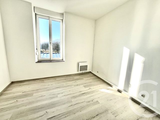 Appartement F5 &agrave; louer - 5 pi&egrave;ces - 85 m2 - Wimille - 62 - NORD-PAS-DE-CALAIS