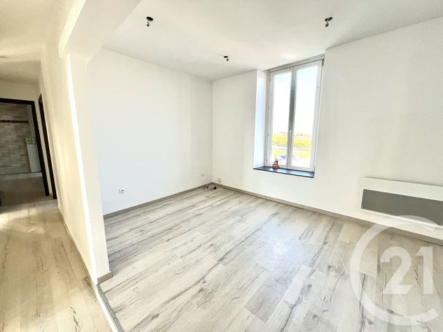 Appartement F5 &agrave; louer - 5 pi&egrave;ces - 85 m2 - Wimille - 62 - NORD-PAS-DE-CALAIS