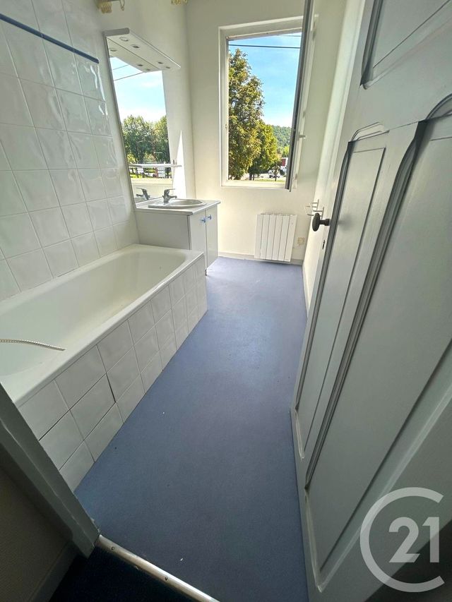 Appartement T3 à louer - 3 pièces - 92,49 m2 - Salies Du Salat - 31 - MIDI-PYRENEES