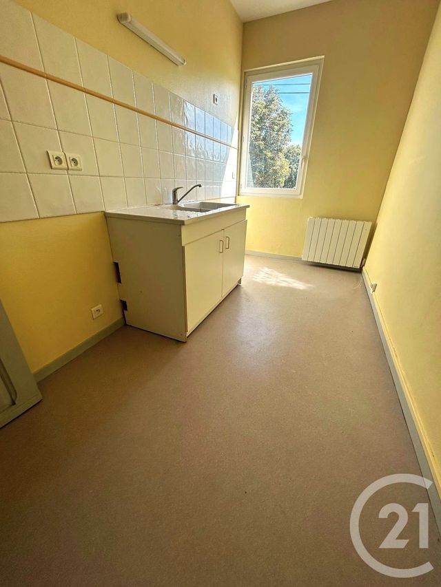 Appartement T3 à louer - 3 pièces - 92,49 m2 - Salies Du Salat - 31 - MIDI-PYRENEES