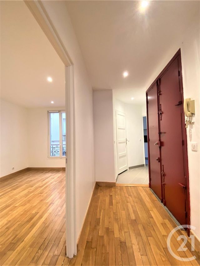 Appartement a vendre paris-10e-arrondissement - 4 pièce(s) - 74.4 m2 - Surfyn