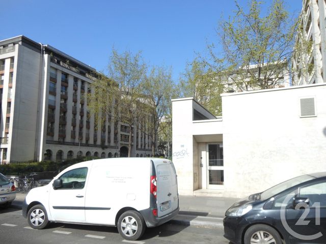 Parking &agrave; louer - 10 m2 - Paris - 75010 - ILE-DE-FRANCE