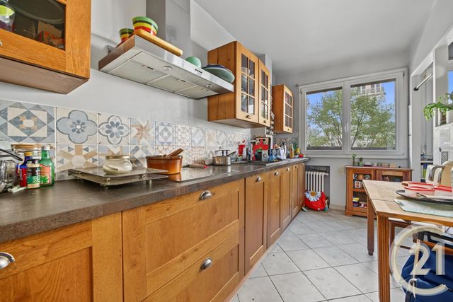 Appartement F4 &agrave; vendre - 4 pi&egrave;ces - 91,13 m2 - Paris - 75010 - ILE-DE-FRANCE