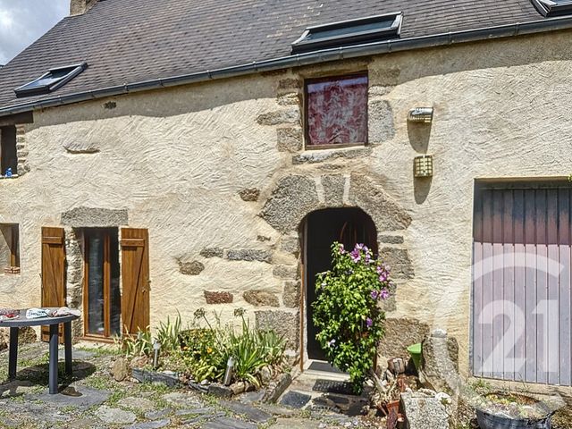 Maison à louer - 2 pièces - 79,30 m2 - St Jean La Poterie - 56 - BRETAGNE