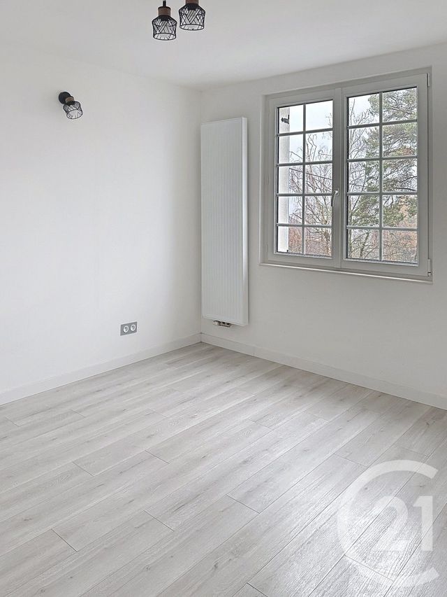 Maison &agrave; louer - 4 pi&egrave;ces - 86,55 m2 - St Nicolas De Redon - 44 - PAYS-DE-LOIRE