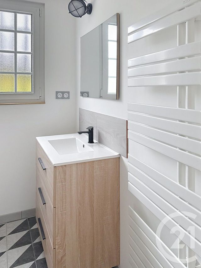 Maison &agrave; louer - 4 pi&egrave;ces - 86,55 m2 - St Nicolas De Redon - 44 - PAYS-DE-LOIRE