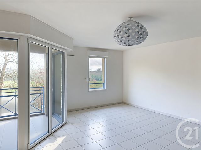 Appartement T3 &agrave; louer - 4 pi&egrave;ces - 70,10 m2 - Redon - 35 - BRETAGNE
