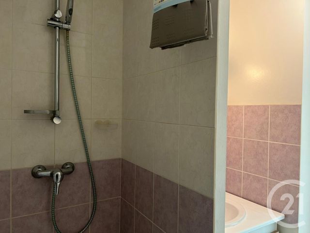 Appartement T3 &agrave; louer - 4 pi&egrave;ces - 70,10 m2 - Redon - 35 - BRETAGNE