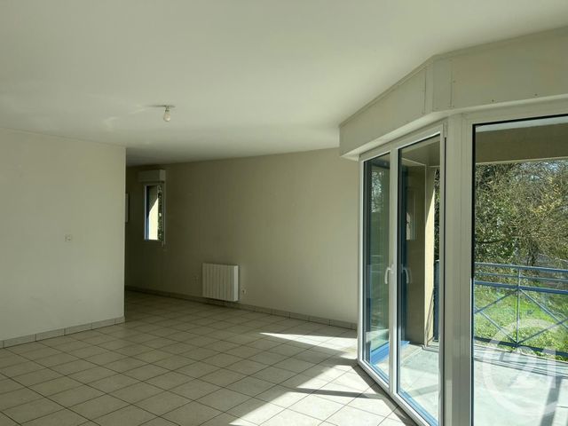 Appartement T3 &agrave; louer - 4 pi&egrave;ces - 70,10 m2 - Redon - 35 - BRETAGNE