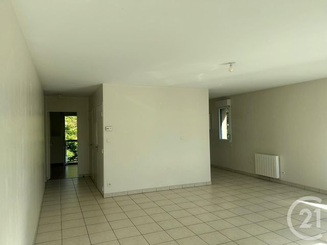 Appartement T3 &agrave; louer - 4 pi&egrave;ces - 70,10 m2 - Redon - 35 - BRETAGNE