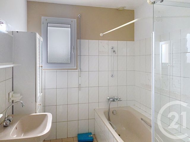 Maison &agrave; louer - 3 pi&egrave;ces - 85,46 m2 - Avessac - 44 - PAYS-DE-LOIRE