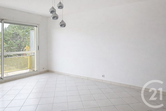 Appartement F2 &agrave; louer - 2 pi&egrave;ces - 53 m2 - Redon - 35 - BRETAGNE