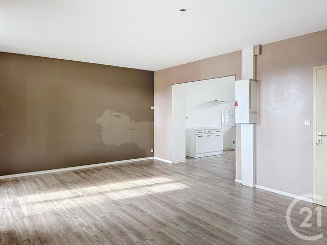 Appartement T3 &agrave; louer - 3 pi&egrave;ces - 72,26 m2 - St Nicolas De Redon - 44 - PAYS-DE-LOIRE