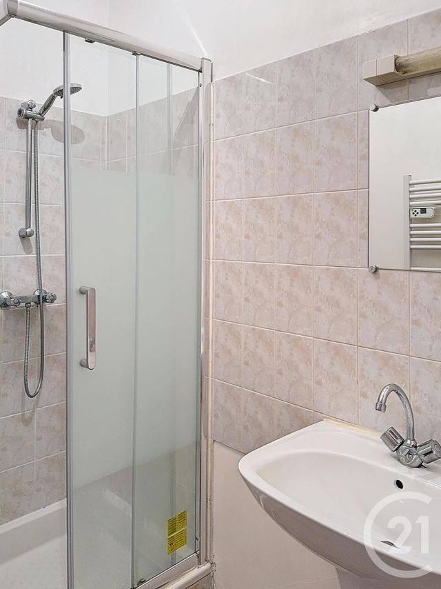 Appartement T3 &agrave; louer - 3 pi&egrave;ces - 72,26 m2 - St Nicolas De Redon - 44 - PAYS-DE-LOIRE