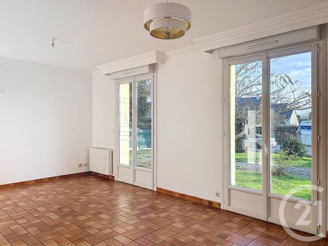 Maison &agrave; louer - 4 pi&egrave;ces - 87,63 m2 - Ste Marie - 35 - BRETAGNE