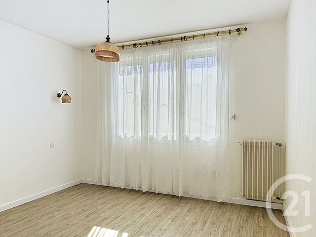 Maison &agrave; louer - 4 pi&egrave;ces - 82,16 m2 - Redon - 35 - BRETAGNE