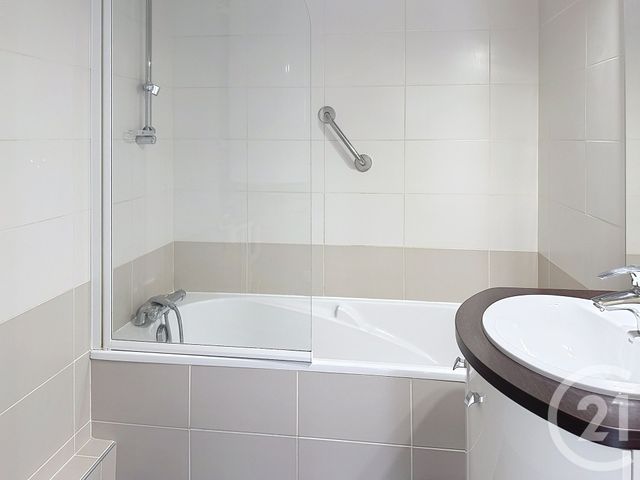 Appartement F2 &agrave; louer - 2 pi&egrave;ces - 53,36 m2 - Redon - 35 - BRETAGNE
