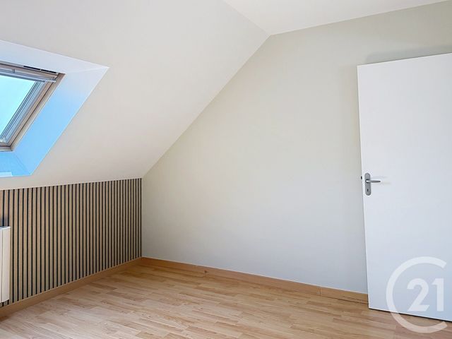 Appartement Duplex &agrave; louer - 5 pi&egrave;ces - 81,86 m2 - Redon - 35 - BRETAGNE