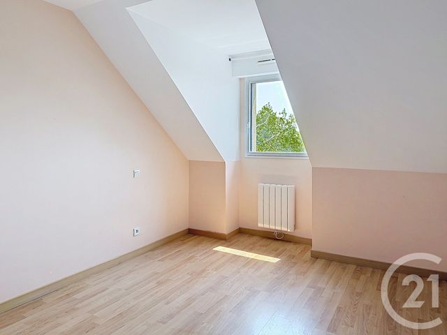 Appartement Duplex &agrave; louer - 5 pi&egrave;ces - 81,86 m2 - Redon - 35 - BRETAGNE