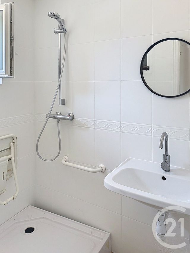 Maison &agrave; louer - 4 pi&egrave;ces - 84,31 m2 - Rieux - 56 - BRETAGNE
