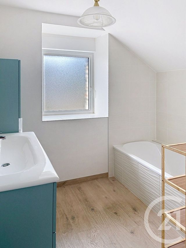 Maison &agrave; louer - 4 pi&egrave;ces - 107,85 m2 - Ste Marie - 35 - BRETAGNE