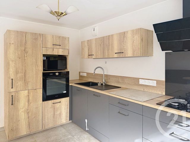 Maison &agrave; louer - 4 pi&egrave;ces - 107,85 m2 - Ste Marie - 35 - BRETAGNE