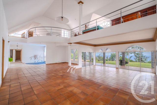 Maison &agrave; vendre - 15 pi&egrave;ces - 478,41 m2 - St Denis - 974 - REUNION