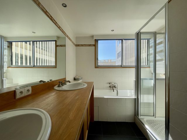 Appartement F4 &agrave; vendre - 4 pi&egrave;ces - 109,01 m2 - Biarritz - 64 - AQUITAINE