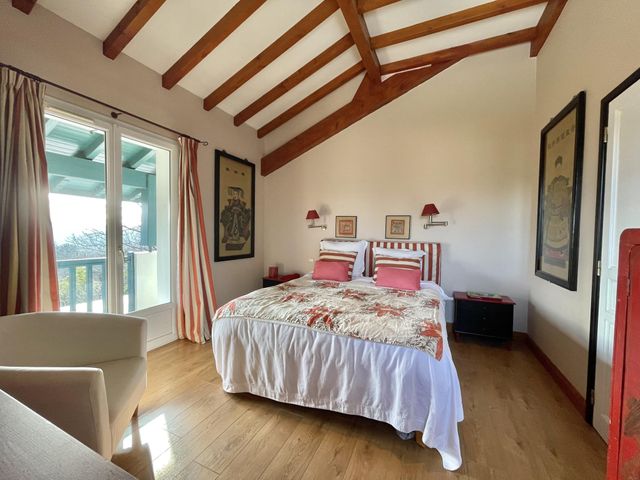 Maison à vendre - 8 pièces - 223,89 m2 - Bassussarry - 64 - AQUITAINE