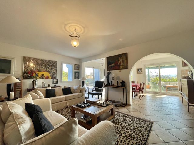 Maison à vendre - 8 pièces - 223,89 m2 - Bassussarry - 64 - AQUITAINE