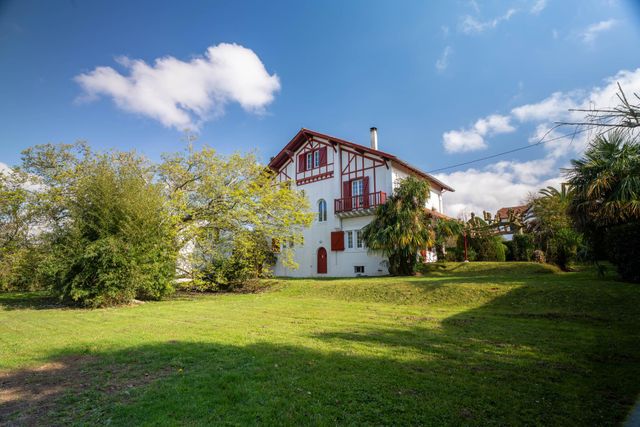 Maison &agrave; vendre - 8 pi&egrave;ces - 204,52 m2 - Bayonne - 64 - AQUITAINE