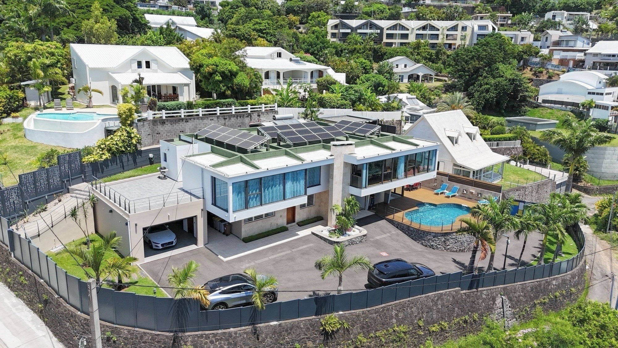 maison  - ST DENIS- 974