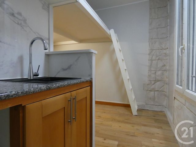 Appartement F1 à vendre - 1 pièce - 12,28 m2 - Paris - 75018 - ILE-DE-FRANCE
