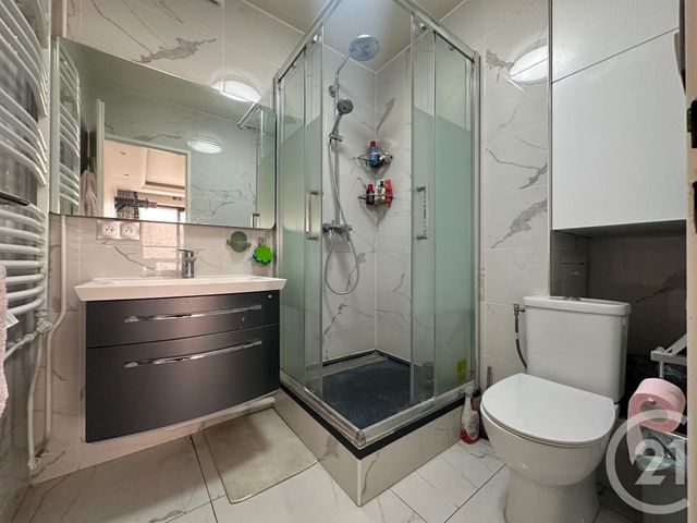 Appartement F5 à vendre - 5 pièces - 105,49 m2 - Paris - 75019 - ILE-DE-FRANCE